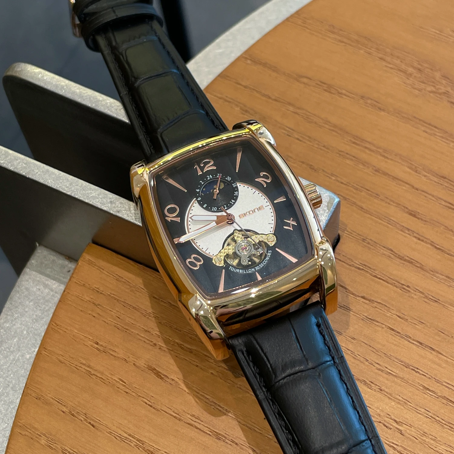

CILOA barrel-shaped watch for men, large dial, high-end hollow 2025 new fully automatic mechanical watch, light luxury gift