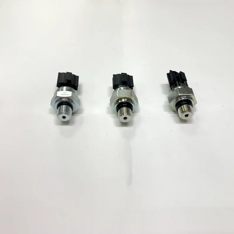 EX200-2 Engine Fuel Rail Oil Pressure Sensor Switch 42CP2-4 for EX300-3