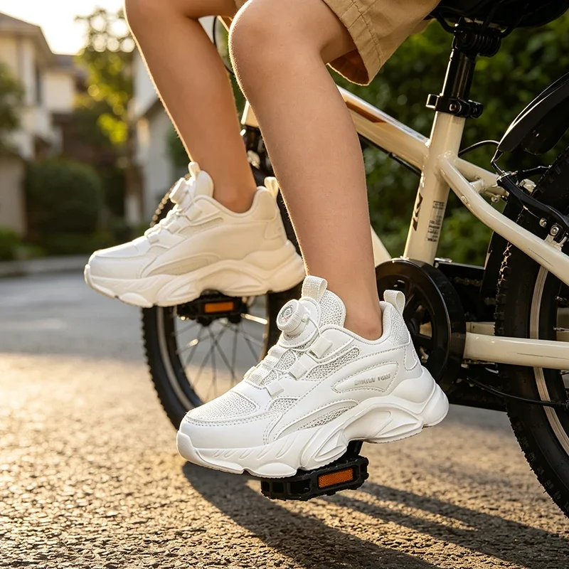 Picture 7: Children's Fashion Sports Shoes Breathable Student Black School Walking Shoes Anti-skid Boys and Girls Casual Running Sneaker 1