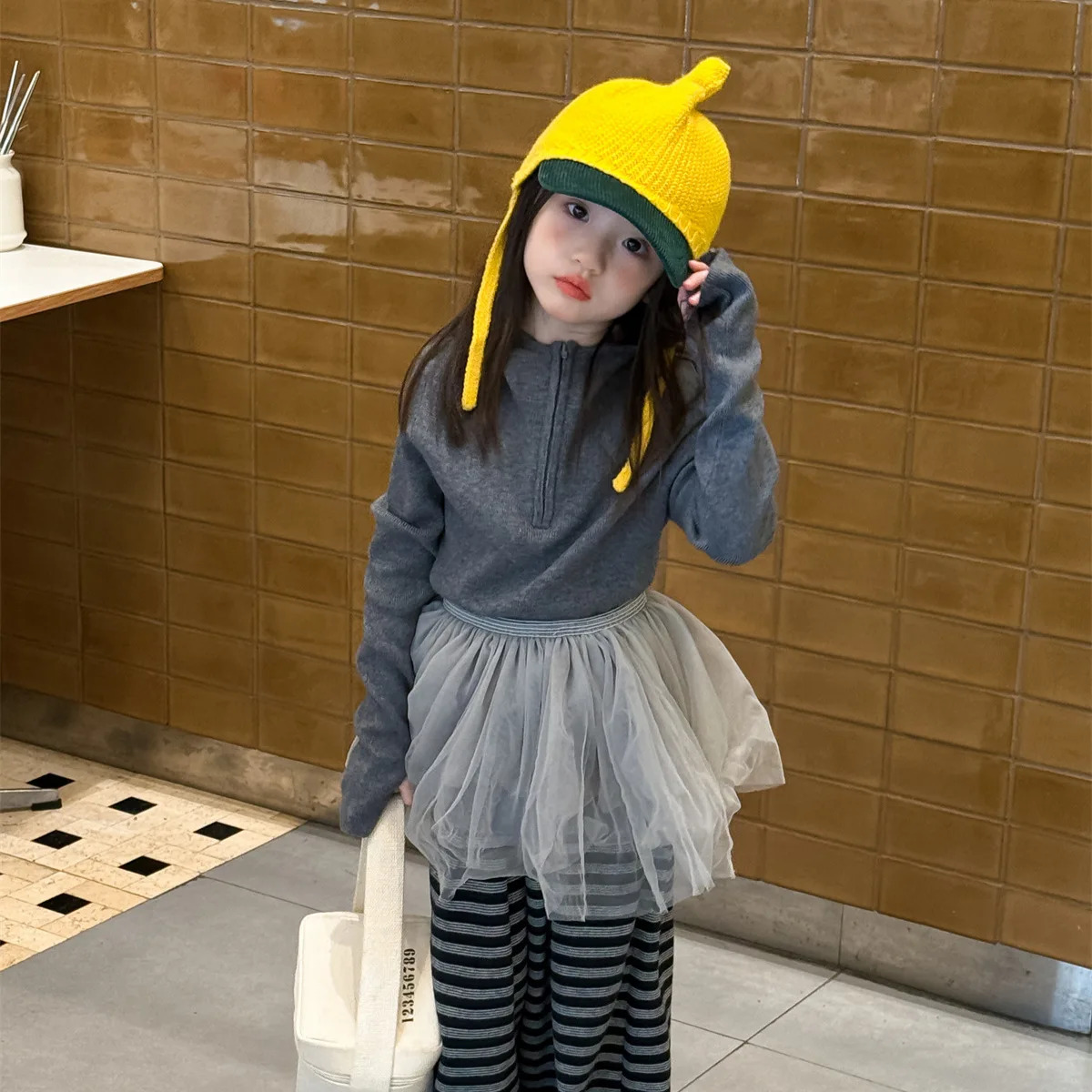 

Girls Sweater 2025 Autumn and Winter New Children's Clothing Korean Style Girl Baby Solid Color Hoodie Sweater Casual Simple