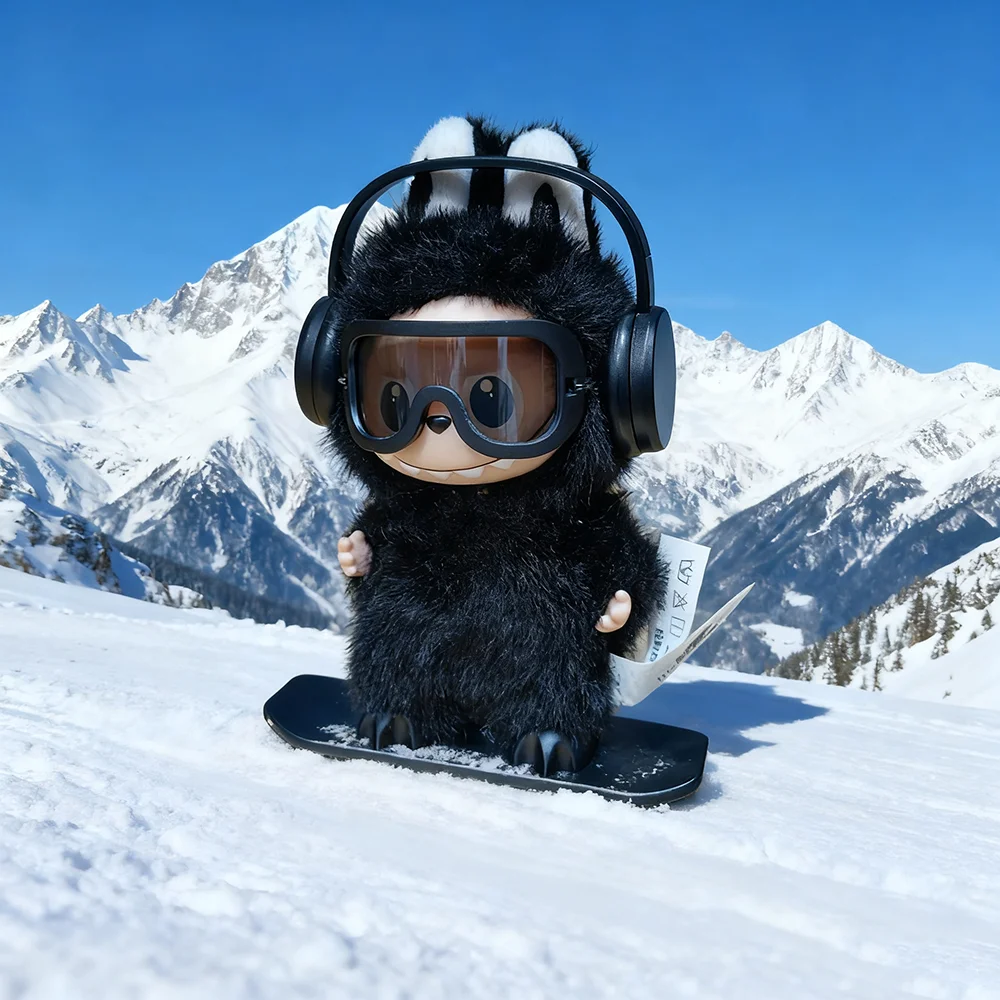 مجموعة التزلج الرائعة لسماعات الأذن البديلة من سلسلة Labubu4.0 MINI Skiboard نظارات واقية مزخرفة وإكسسوارات الملابس
