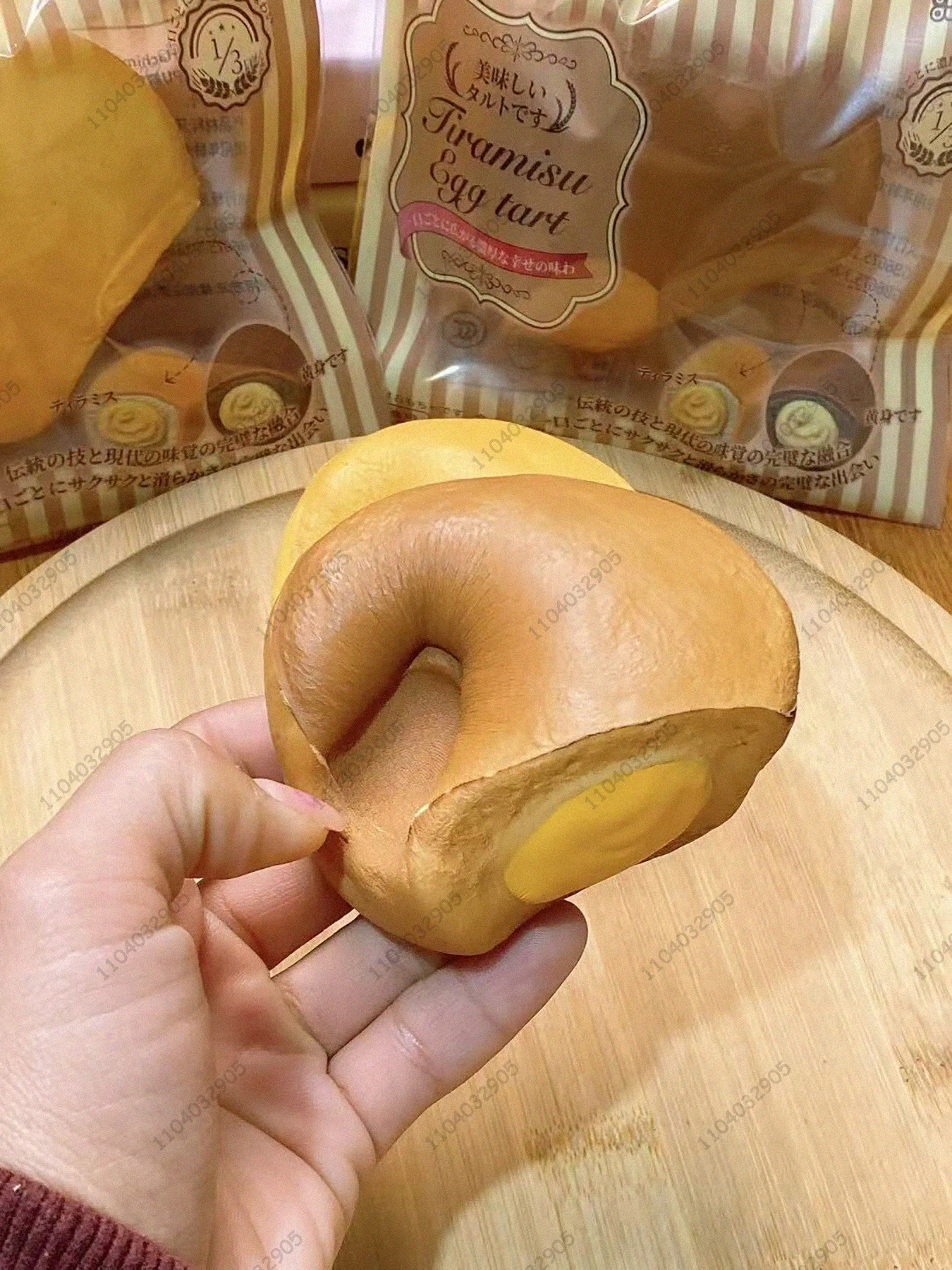 卵黄ペストリー スローライジング スクイーズトイ エッグカスタード スナック ラバケーキ モイスト スクイーズトイ ストレス解消 ハンドリラックス ギフトトイ