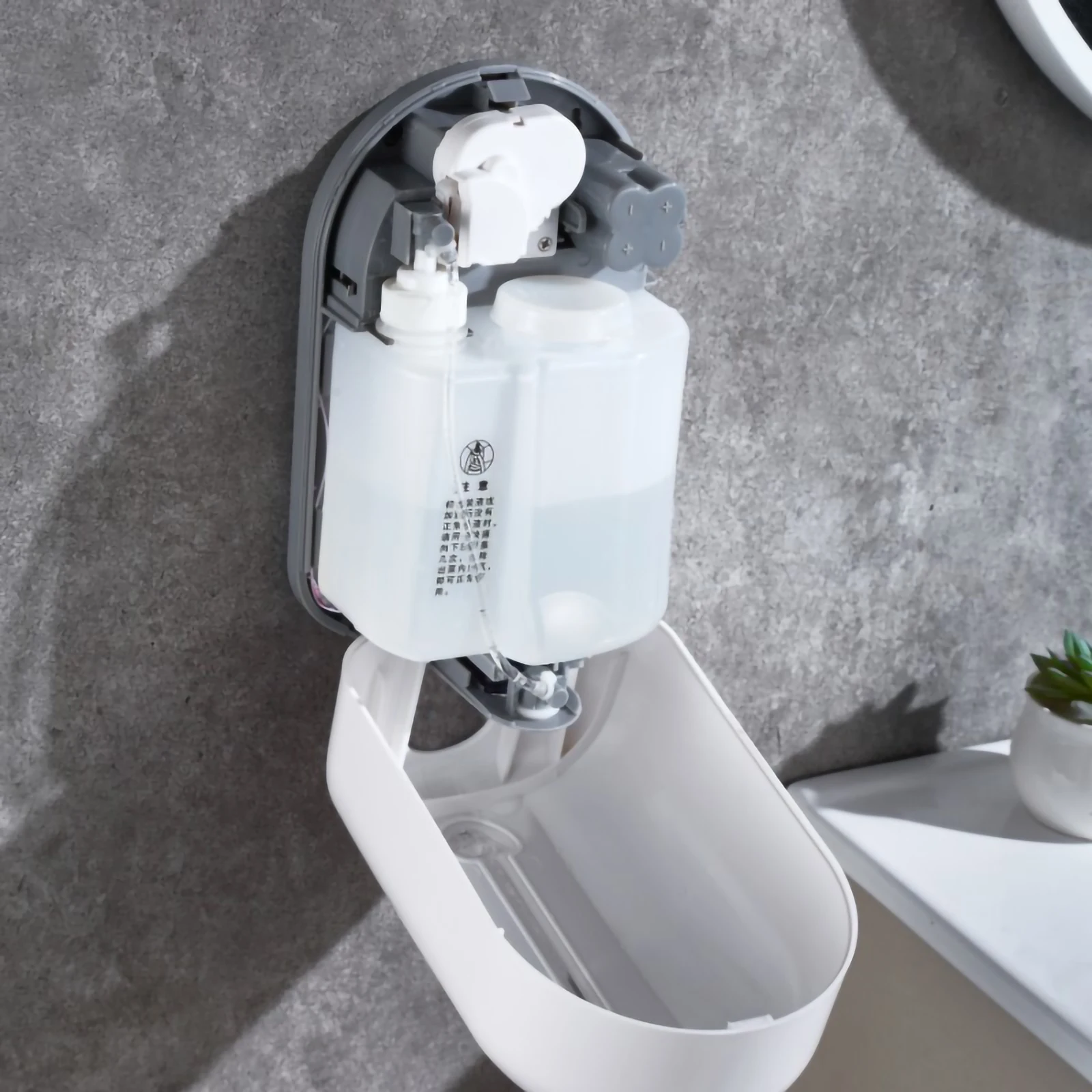 2023 Latest Rechargeable Wall-mounted Automatic Sensor Infrared Automatic Soap Dispenser