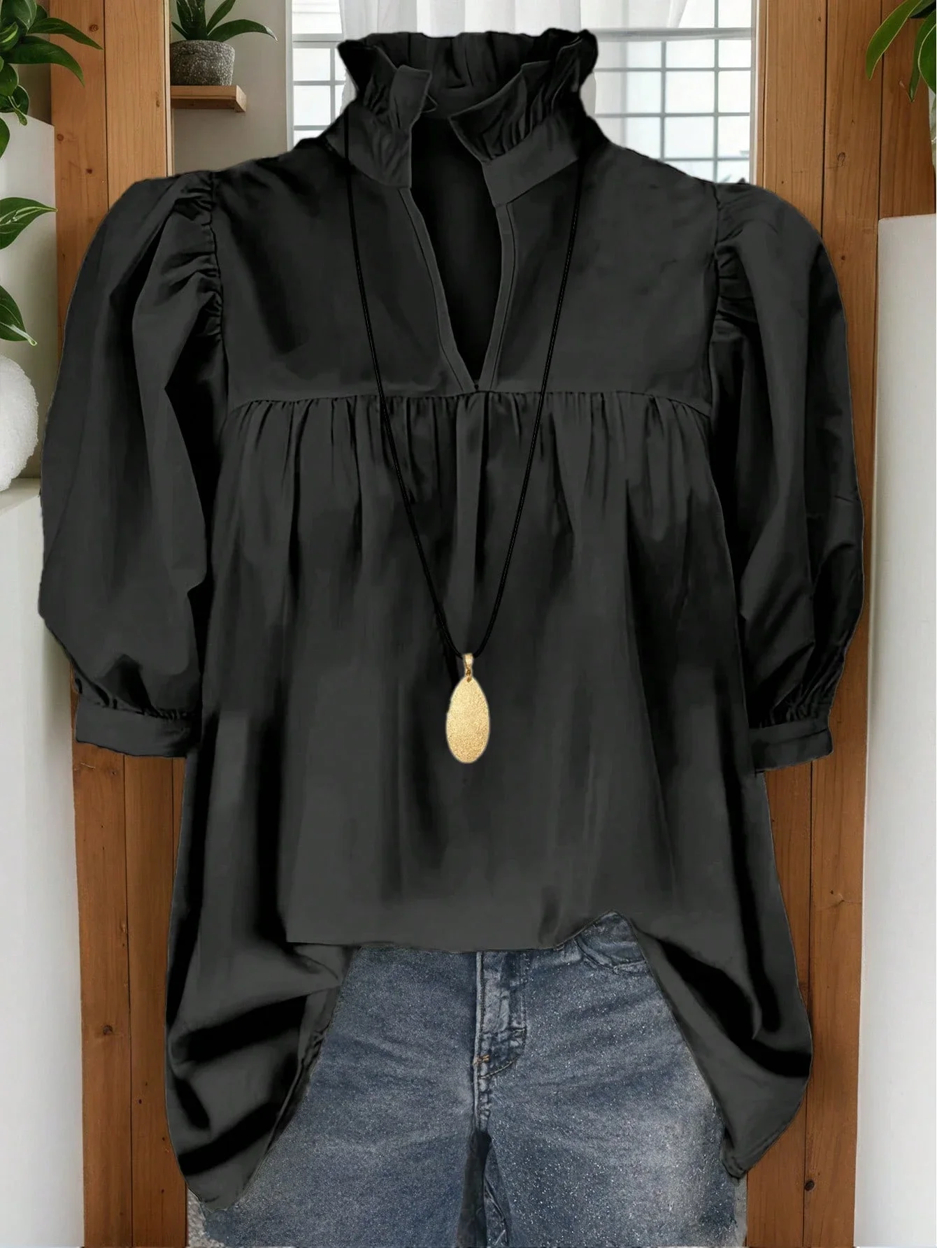 

Женская блузка во французском стиле с пышными рукавами и рюшами на воротнике, однотонная черная, повседневный топ