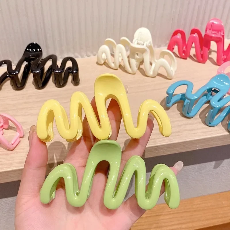 Colorful Jelly Wave Hair Claw Y2k Hairpin Women Girls Fashion Sweet Simple Acrylic Ponytail Hair Clip Headwear Accessories 2023