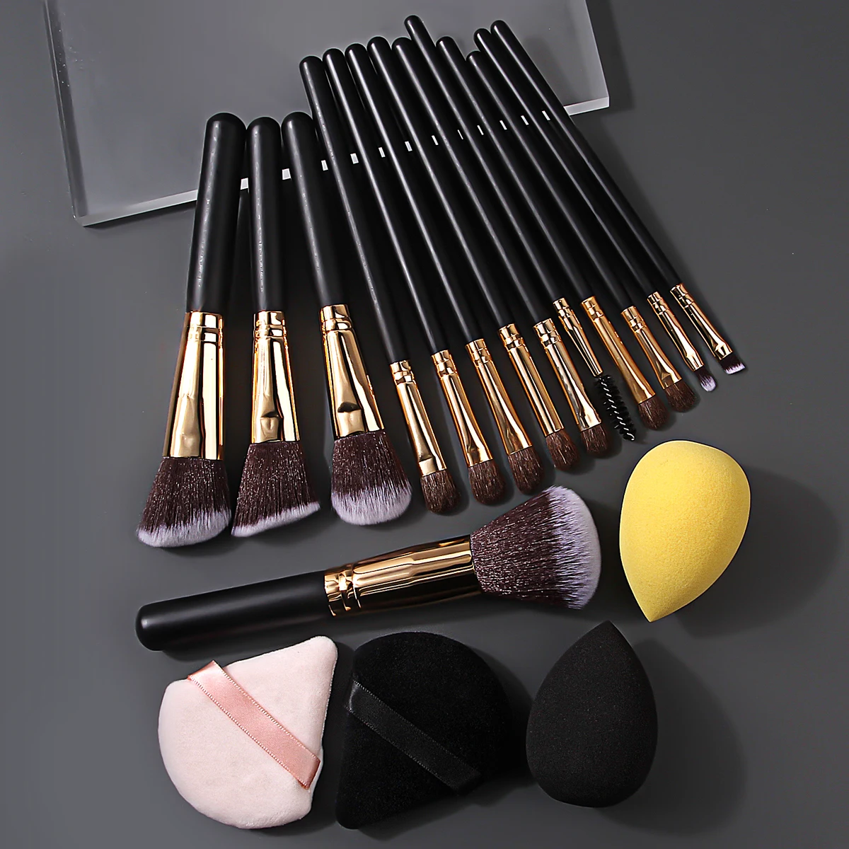 18pcs high-end makeup brush set, multi-functional facial makeup brush set + dry and wet usable makeup sponge egg powder puff