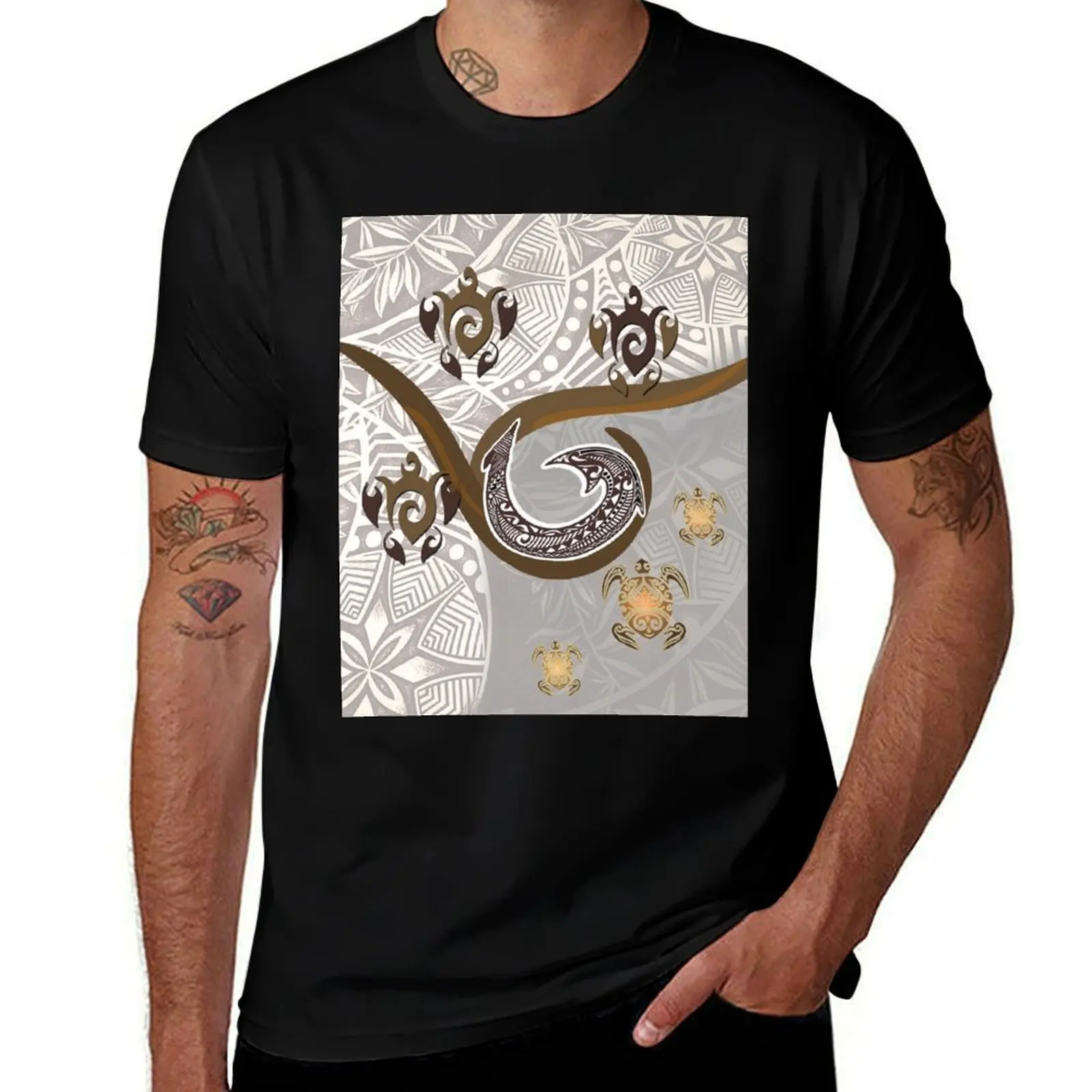 Tonal Fish Hook Hawaiian Tapa T-Shirt Lightweight Basic Short Sleeve Shirt T-Shirt