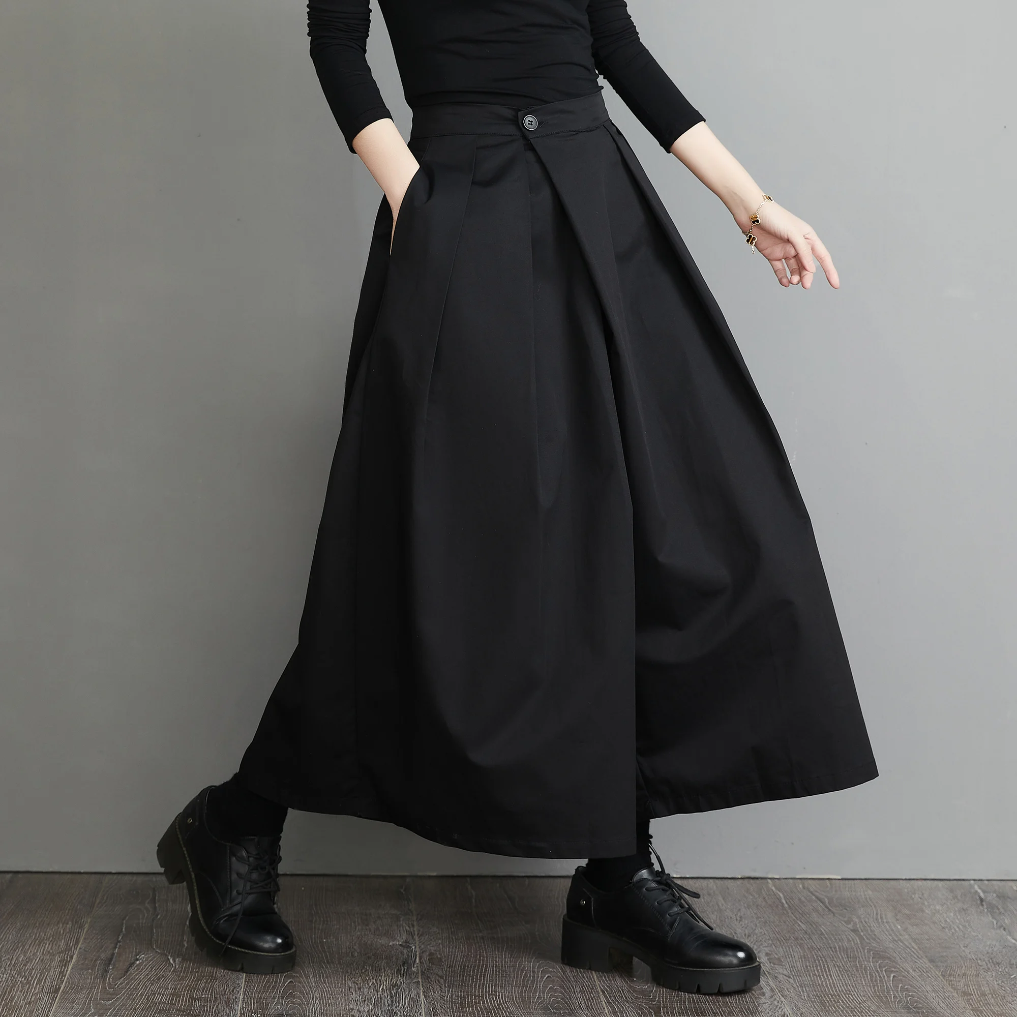 Spring Summer New Black Loose Wide Leg Pants High Waist Design Sense Pleated a Type Nine Points Long Pants Skirt Commute Women