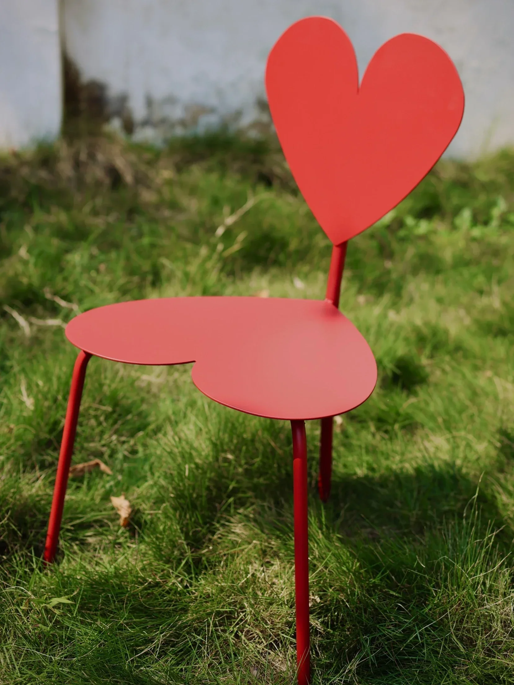 Love red design chair seat extremely minimalist metal modern art