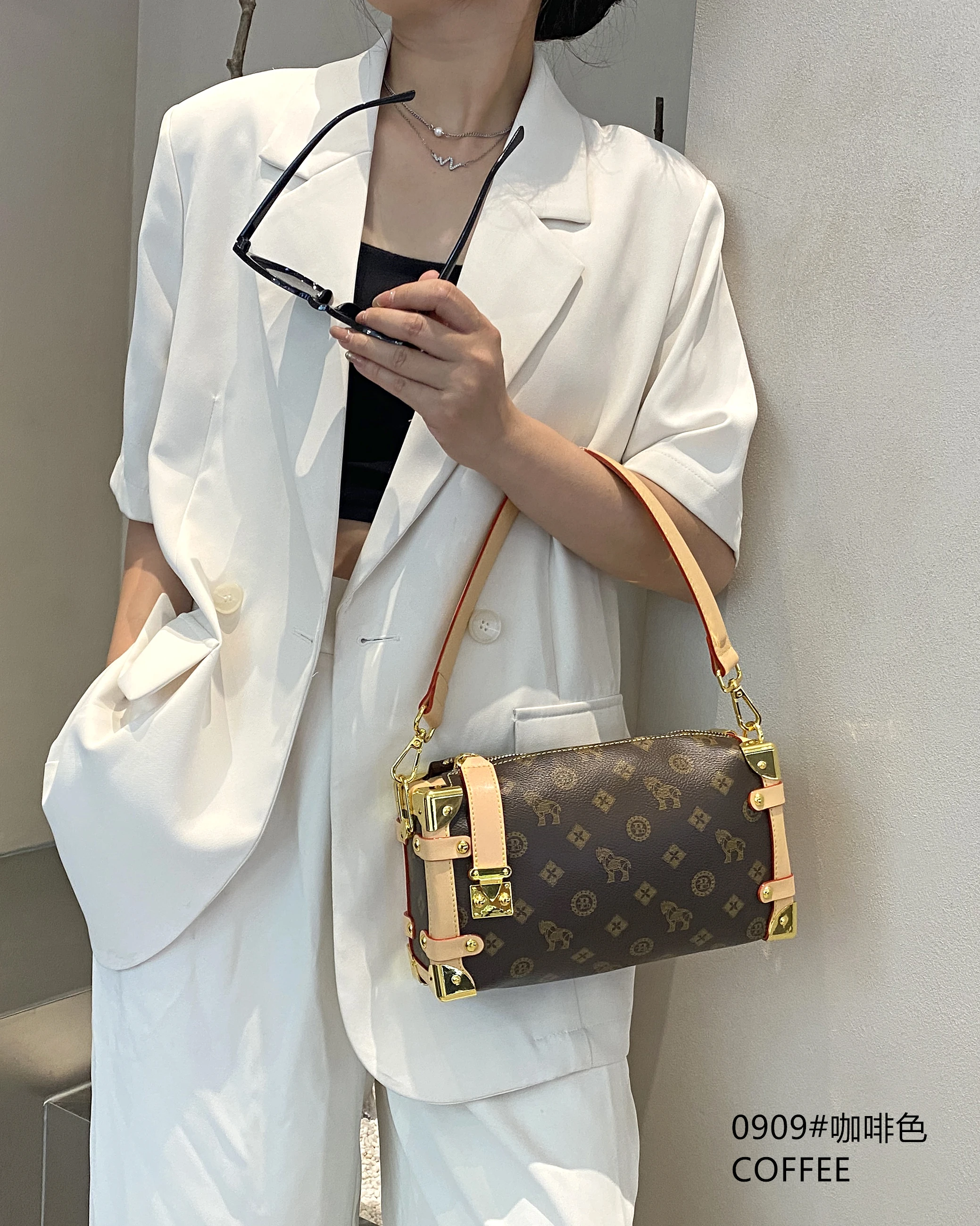 

2025 Coffee Brown Crossbody Bag for Women - 可调节 Strap Shoulder Purse, Stylish Underarm Handbag, Lightweight Small Casual S