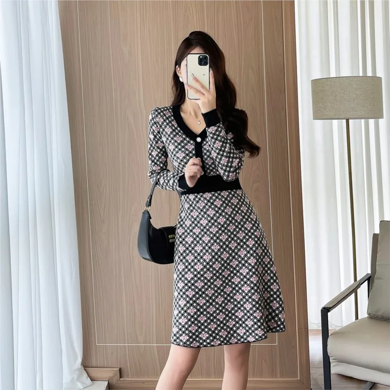 

Жаккардовое женское трикотажное платье с эластичным французским ароматом, весенне-осеннее платье для светского отдыха, цельное мини-платье