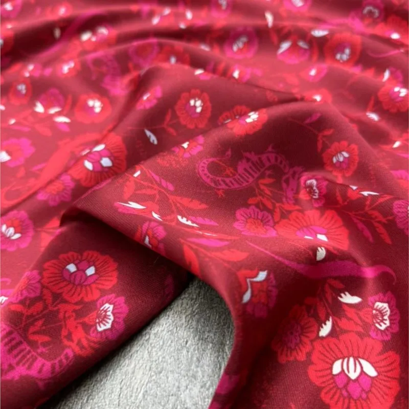 新しい赤い絡み合ったストレッチツイルシルクサマードレスシャツ衣類生地