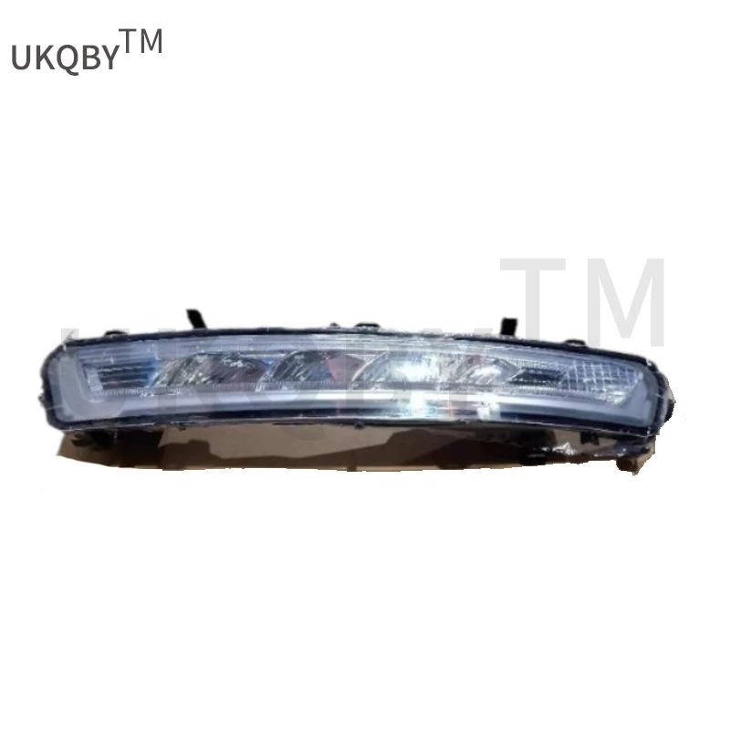 

Applicable to Fo rd Vi ct or y 11 day running lights R BS7113B218AD