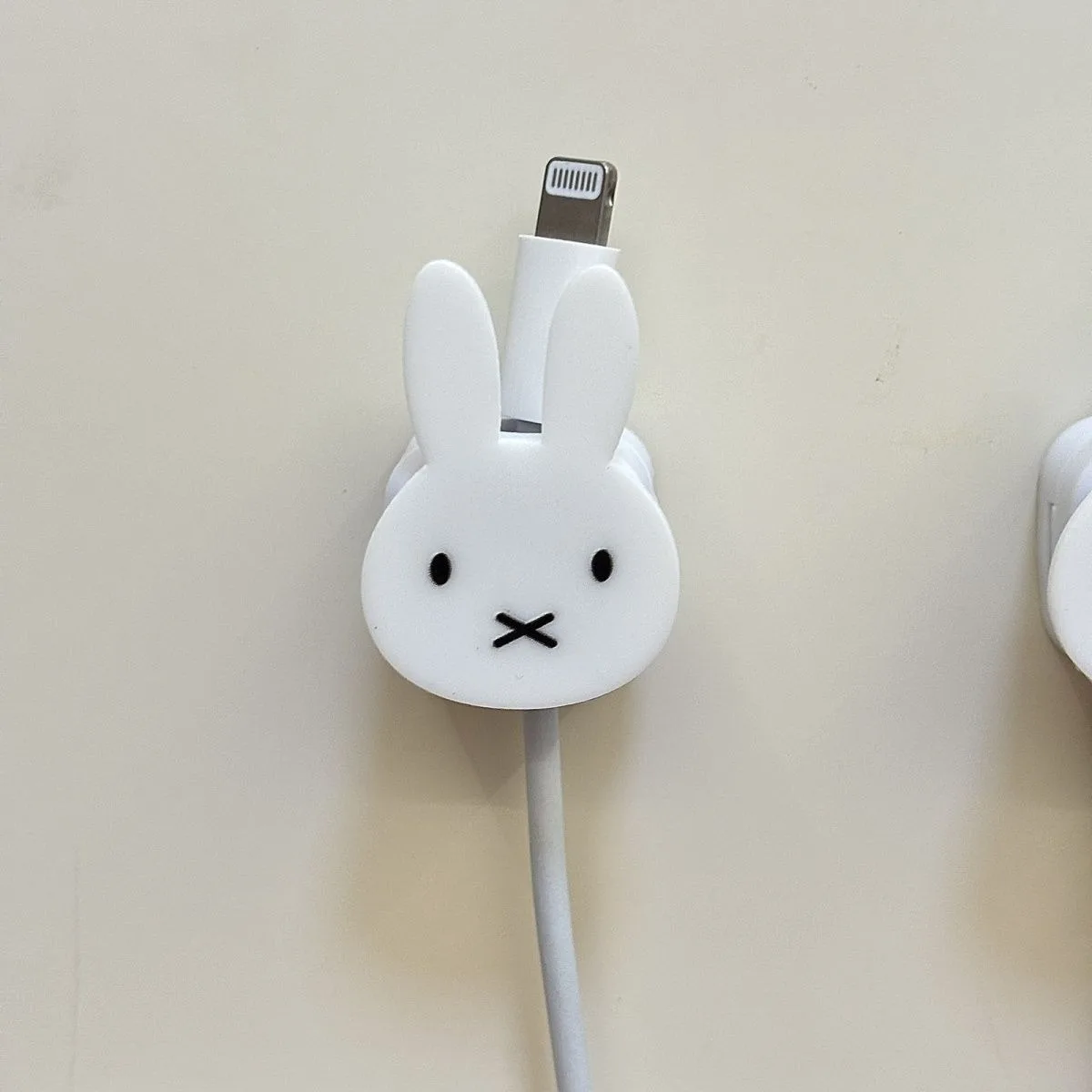 Cute Miffy Rabbit Magnetic Data Cable Organizer Cartoon Desktop Phone Charging Fixator Wall-mounted Clip