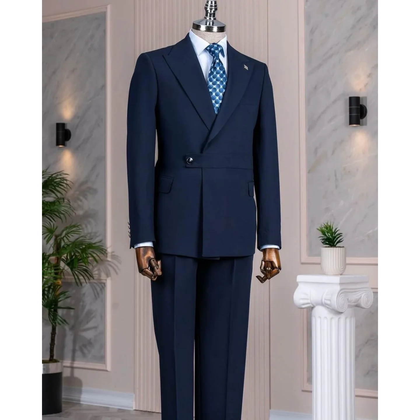 

Fashion Navy Blue Men's 2 Piece Suit Peak Lapel Slim Fit Formal Wedding Business Blazer Trousers Set Tailored Fit Customized
