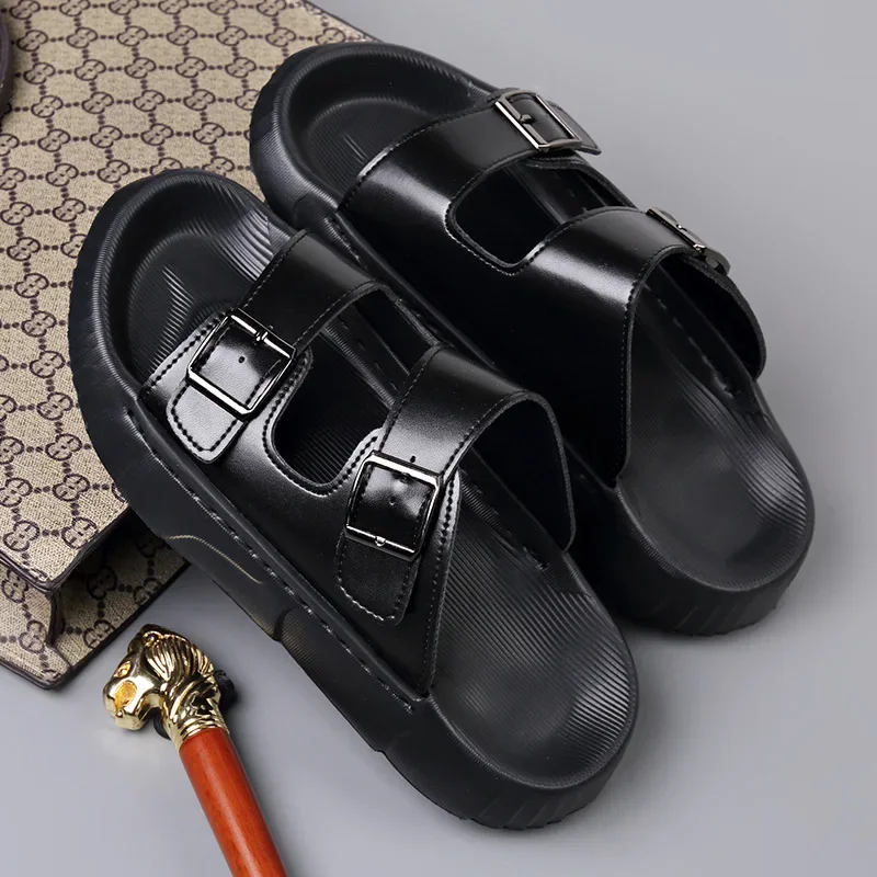 Nova fivela designer chinelos para homens verão moda casual cor sólida ao ar livre sapatos de praia masculino anti-deslizamento sandálias de couro homem