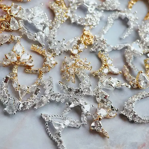 10 unids/lote de piezas de Arte de uñas de arco de mariposa sin decoloración de lujo, Accesorios de manicura de cristal de circón, suministros de decoración, dijes