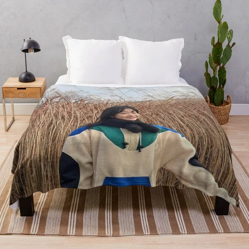 kook yeon su kim dami Throw Blanket Bed Softest Decorative Throw Blankets