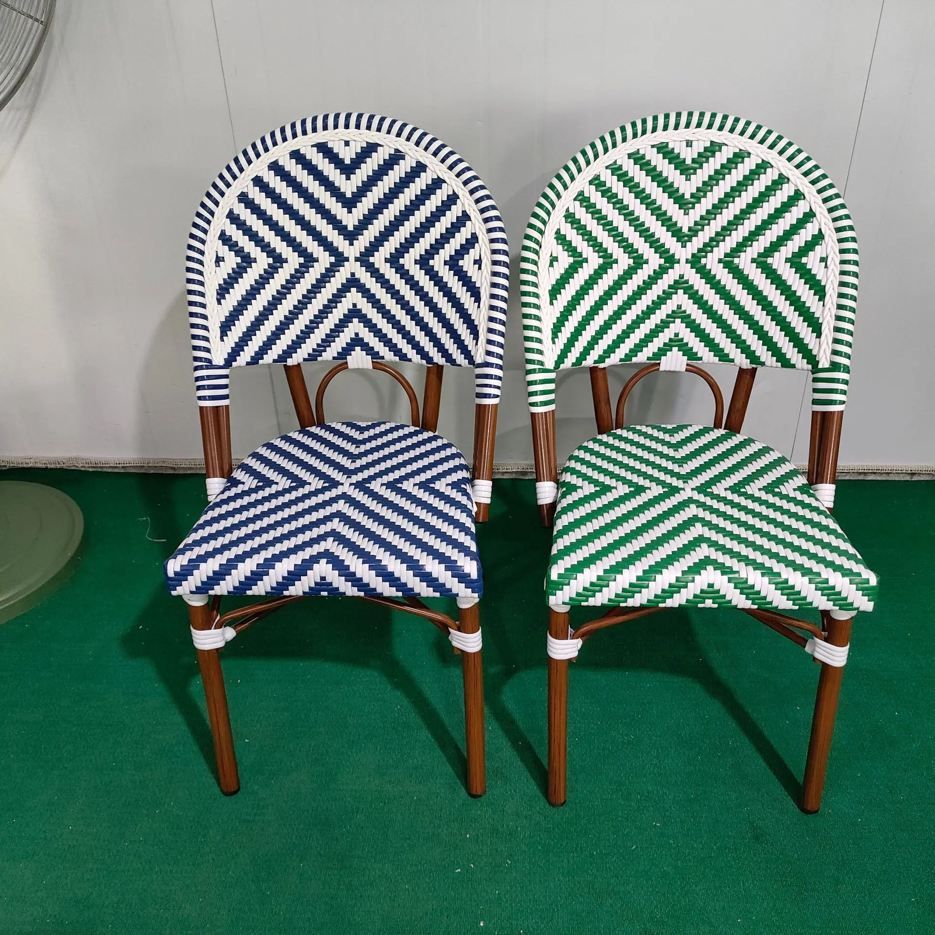 

Compact Versatile Customizable Outdoor Chair
