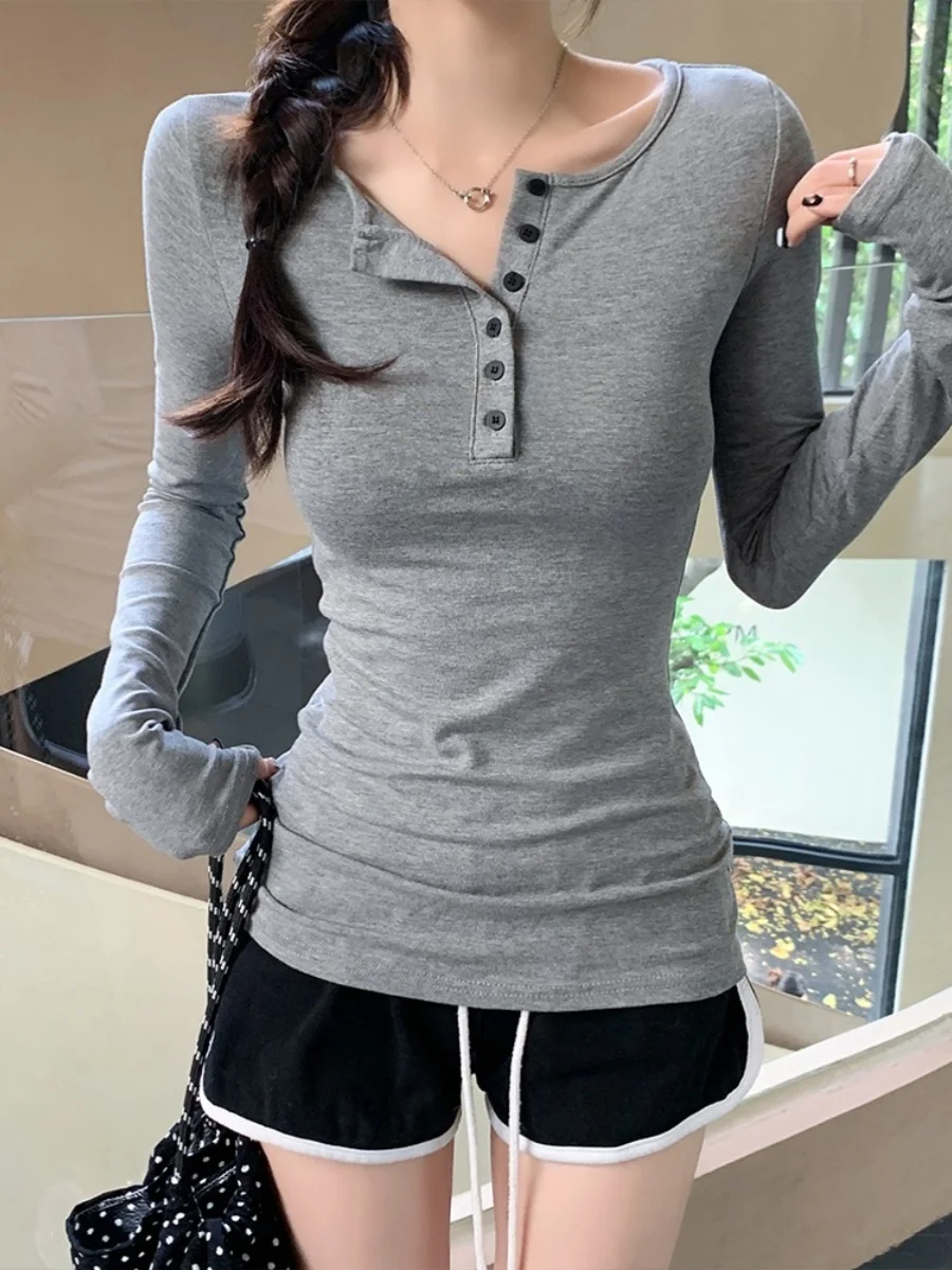 

Women Gray Niche Button Slim Fit Long Sleeved T-shirt Base Shirt For Women In Early Autumn Long Style Tshirts