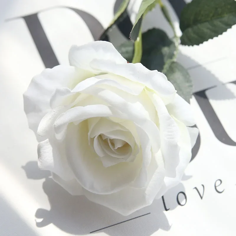 

Single Piece Simulated Velvet Rose, Home Decoration, Handheld Floral Supplies