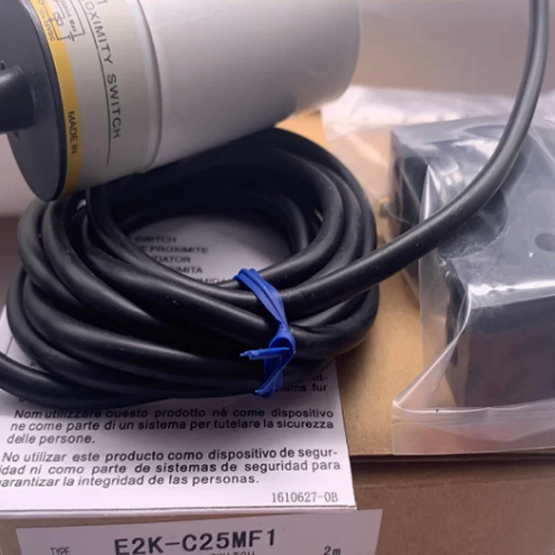3PCS New E2K-C25ME1…