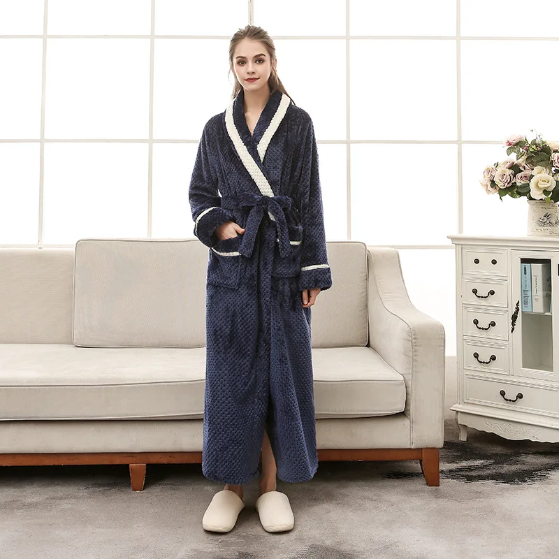 Autumn and Winter Season Home Plush Flannel Soft and Comfortable Couple Pajamas Thick Keep Warm Bathrobe Pajamas