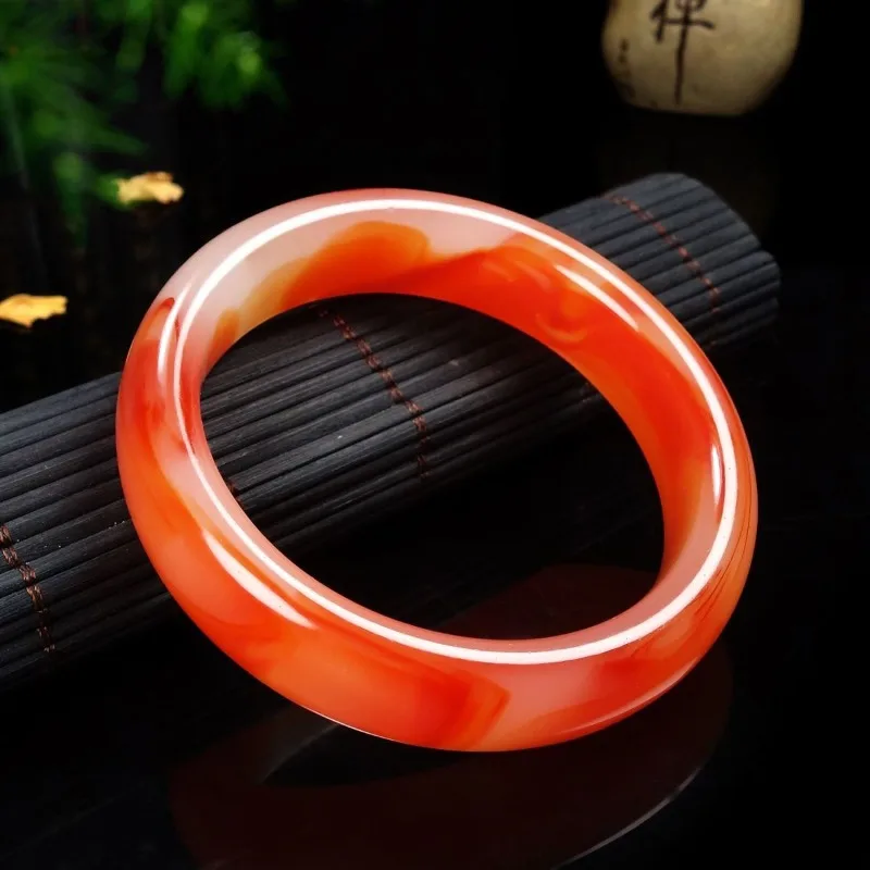 

Round Strip Ice Chicken Blood Red Quartzite Jade Bracelet, Suitable for Daily Wear and Jewelry