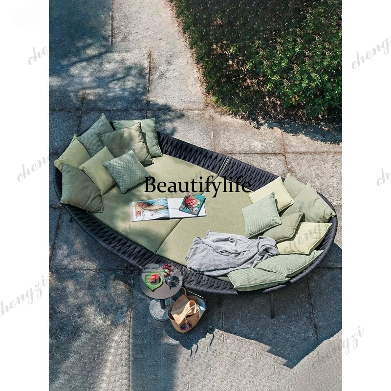 Outdoor Courtyard Bed Villa Open-air Swimming Pool Rattan Lounger Creative Homestay Balcony Sofa Bed