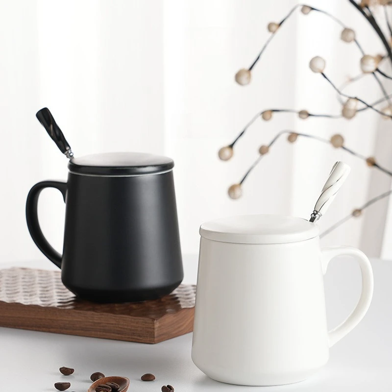 

Simple Mugs with Lids and Spoon, Ceramic Cups for Couples, Office Tea Mugs for Women, Home Use for Men