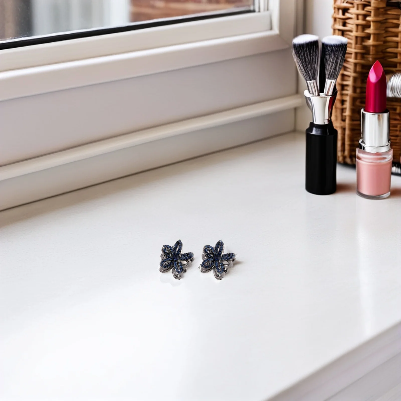 

2pcs Flower Hairpin Elegant Mini Clip Small Claw Metal Hairstyle Clamps Accessories Lightweight Portable Fashion Stylish Hair