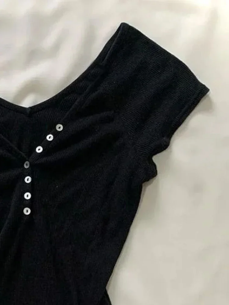Y2k Aesthetic Fashion Button T-shirt Grunge Solid Short Sleeve Tshirts Kpop Streetwer Chic Designer Clothes Sexy Slim Tee Shirt view 5