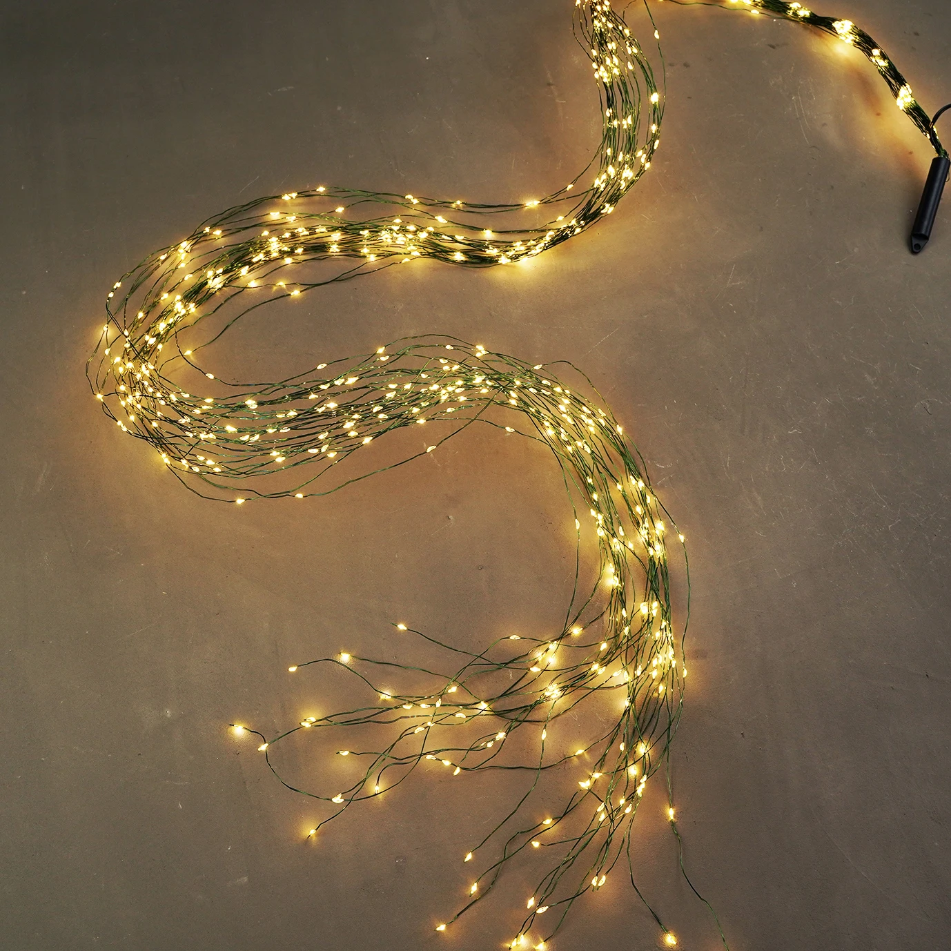 12V 600LED Christmas Fairy Lights String Tree Branch Garland Lighting Holiday Ornaments Party Room Decorations for Home 2022