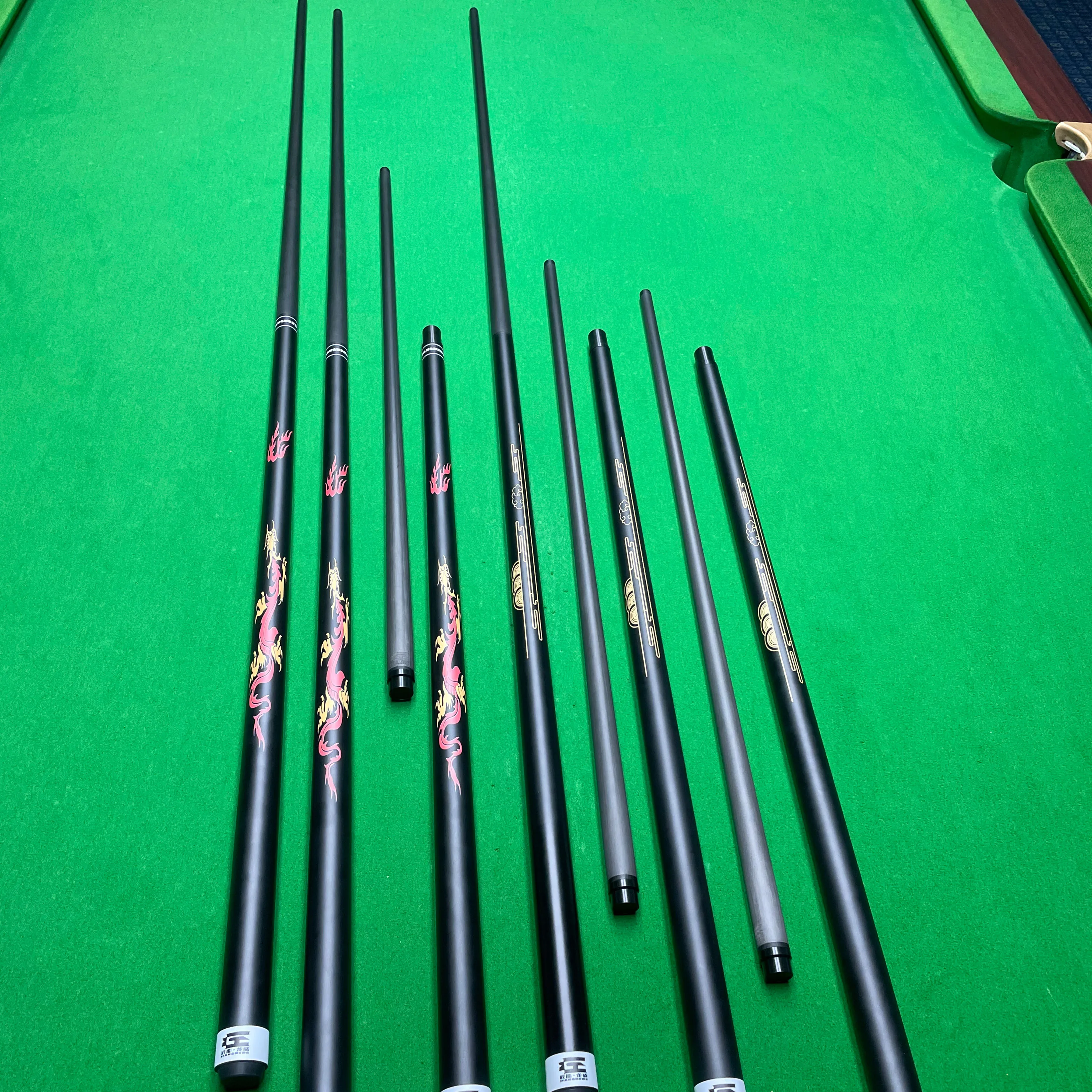 

Factory Direct Sales Customized High Quality Carbon Fiber Snooker Billiard Table Cue 11mm 1/2 Pool Cue Stickpromote sales