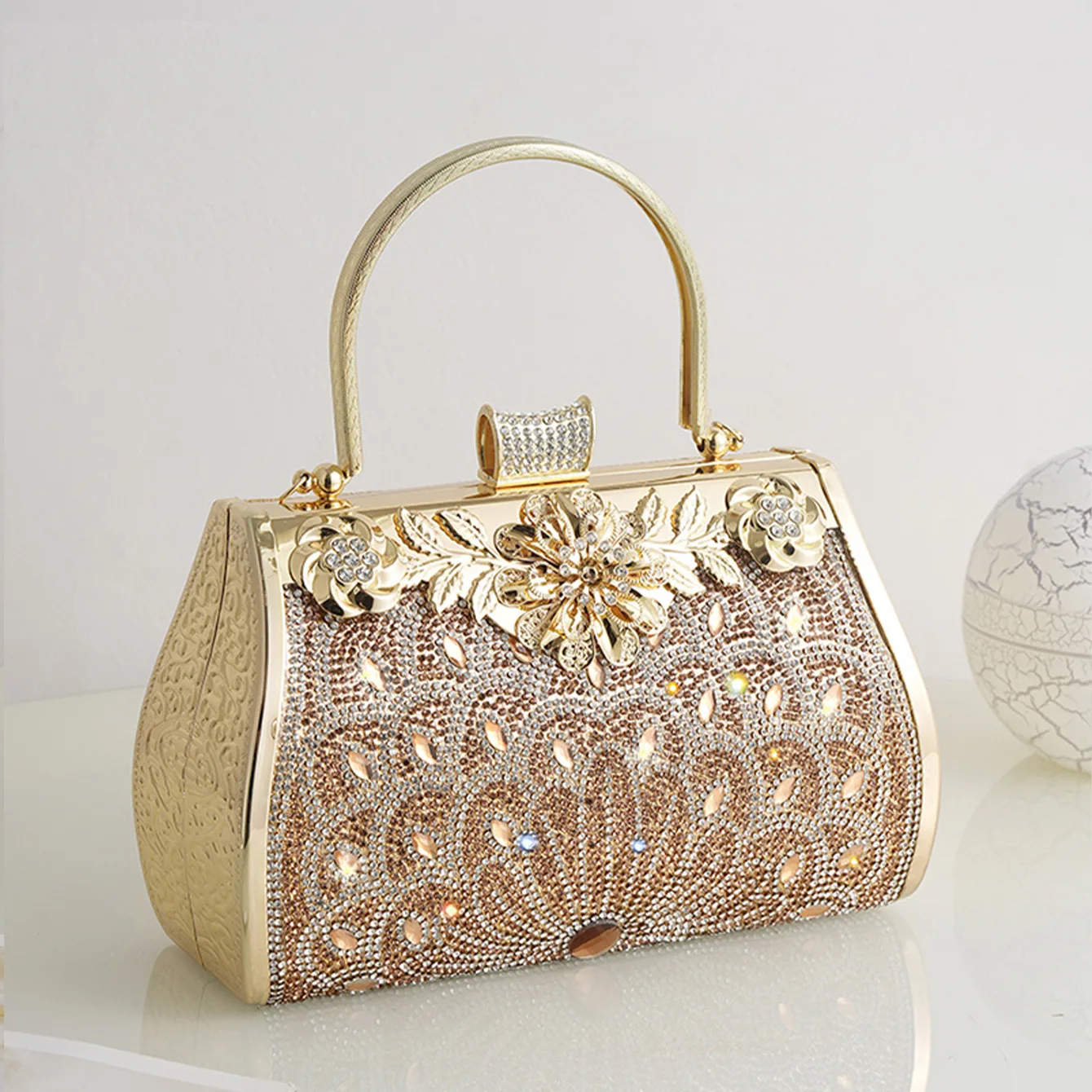 Fresh and Sweet Dinner Bag, Princess Bag, Annual Dress, Cheongsam, Large-Capacity PU Handbag, Metal Chain Bag, Portable