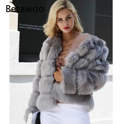 Women Simple Round Neck Horizontal Striped Faux Fur Short Jacket Solid Color Plush Fluffy Winter Daily Outerwear