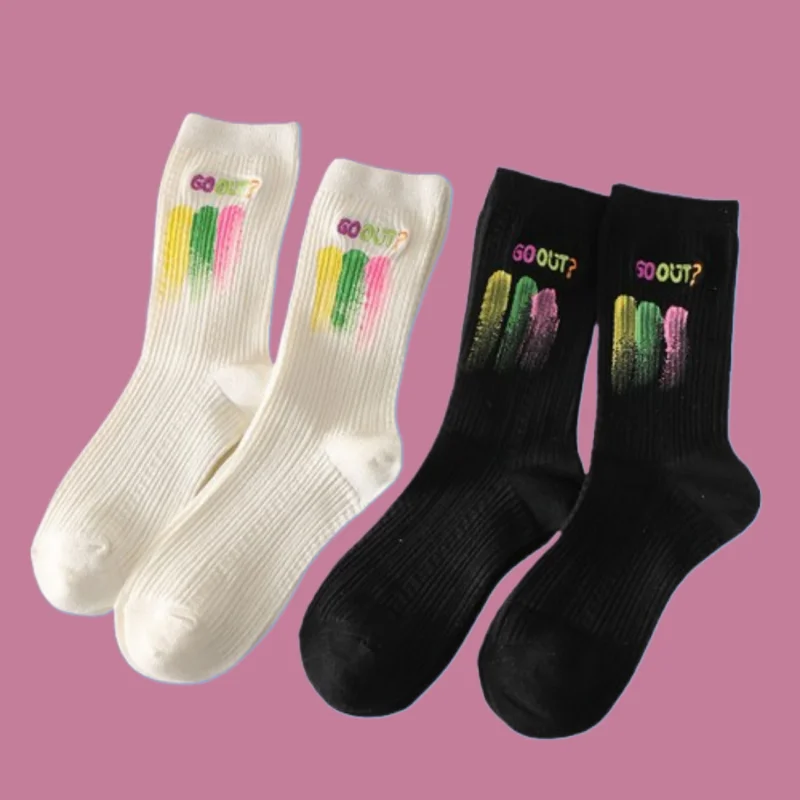 

3/6 Pairs Polyester Cotton Casual Socks Women's Sports Letter Socks New Style Painted Graffiti Middle Tube Breathable Socks