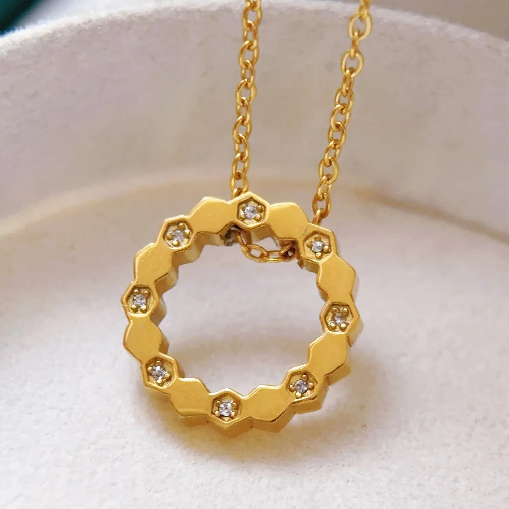 New Trendy Creative Gold Color Stainless Steel Honeycomb Hexagonal Zircon Pendant Necklace for Women Collar Chain Jewelry Gifts