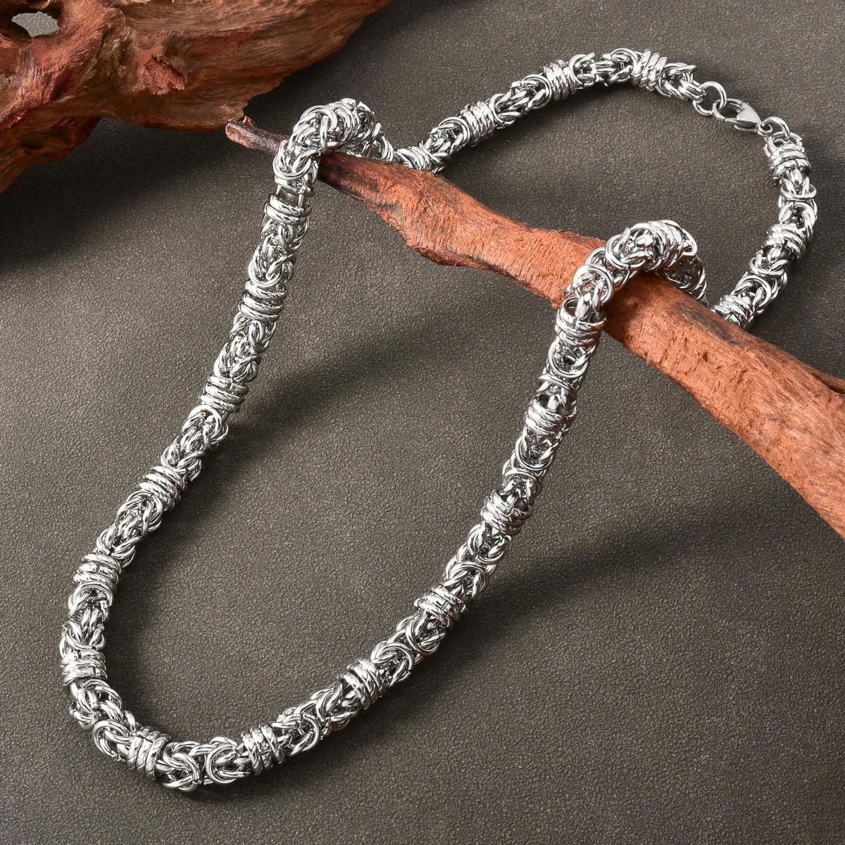 

Industrial Vintage Necklace for Men Woven Stainless Steel Chain Minimalist Gothic Punk Unisex Jewelry Gift for Women Hip Hop