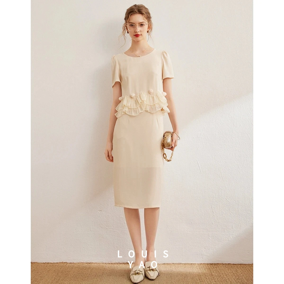 LOUISYAO موضة ثلاثية الأبعاد شبكة زهرة فساتين نسائية 2025 الصيف عادية مستديرة الرقبة قصيرة الأكمام موضة أنيقة فساتين طويلة