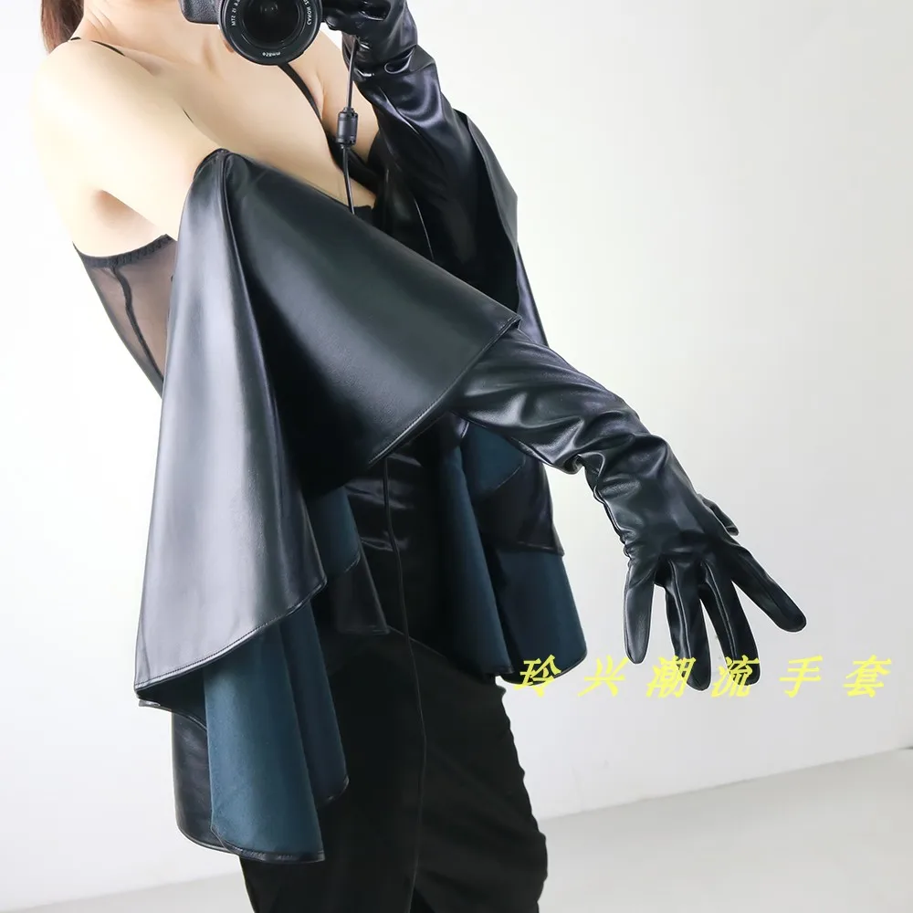 60 cm 24" LANGE RÜSCHENHANDSCHUHE Kunstleder Opera Schwarz Weiß Einzigartige Laufsteg-Accessoires Modische Accessoires Lange Ärmel Manschetten – Detail 34