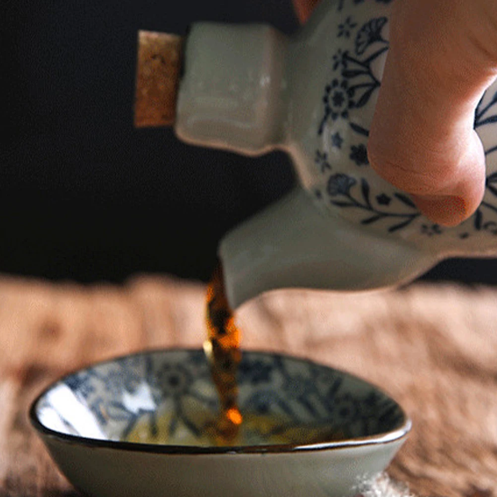 

1pc Ceramic Seasoning Bottle Sauce Container With Stoppers Portable Handle For Kitchen Oil Vinegar Storage Restaurant