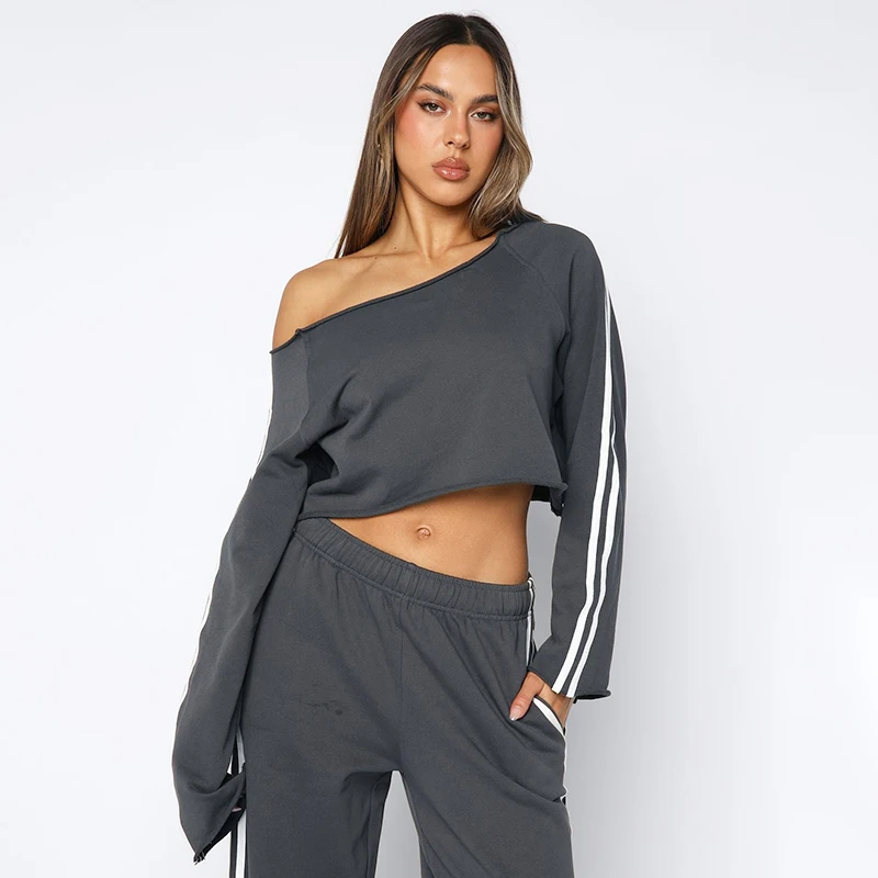

Women's Sporty Style Off-Shoulder Long Sleeve White Stripe Color Block Short Length Belly Baring Loose Top