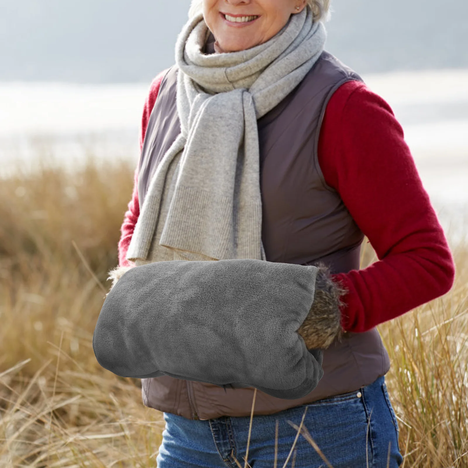 

1Pcs USB Charging Hand Warmer Rechargeable Winter Flannel Heating Hand Warmer for Portable Warm Gift for Office