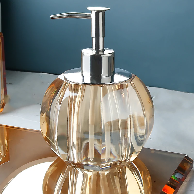 Luxury Three-dimensional Amber Glass Lotion Bottle Tray Bathroom Accessories Press Soap Dispenser Shampoo Moisture Bottling Set