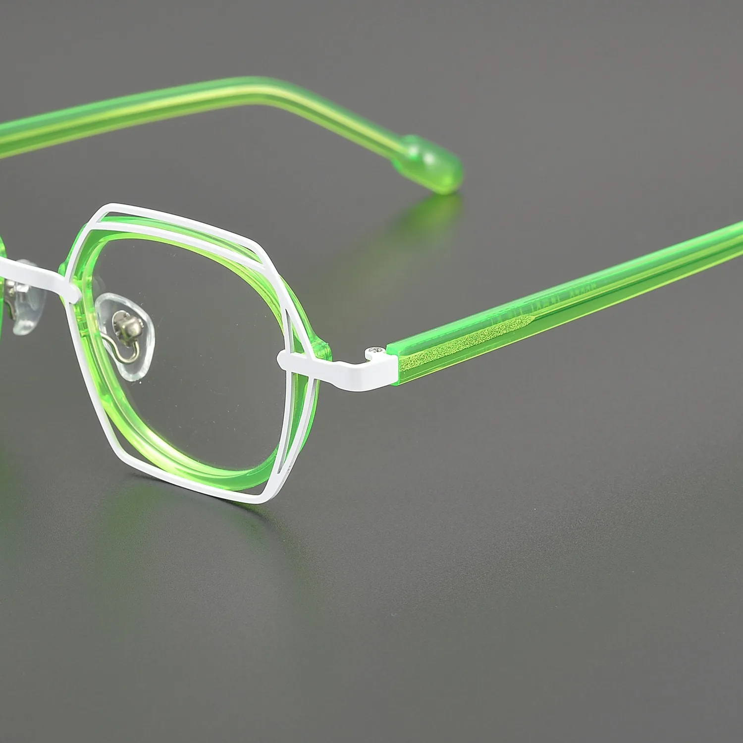 2025 óculos pequenos de mosaico multicolorido quadrado com armação de metal de acetato, adequados para homens e mulheres, podem ser adaptados com miopia