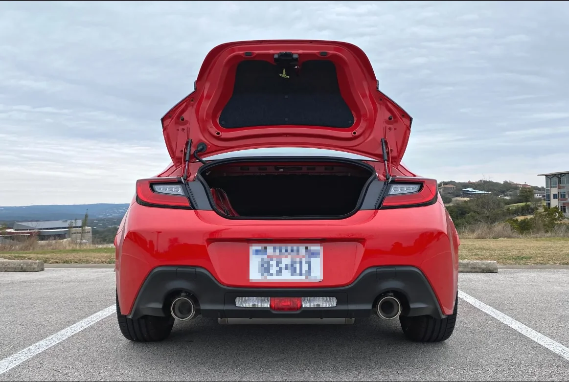 Automatische Kofferraumstützen für Toyota 86/GR86 2021-heute Coupé ohne Spoiler – Gasdruckfedern mit Federmechanismus für automatische Öffnung