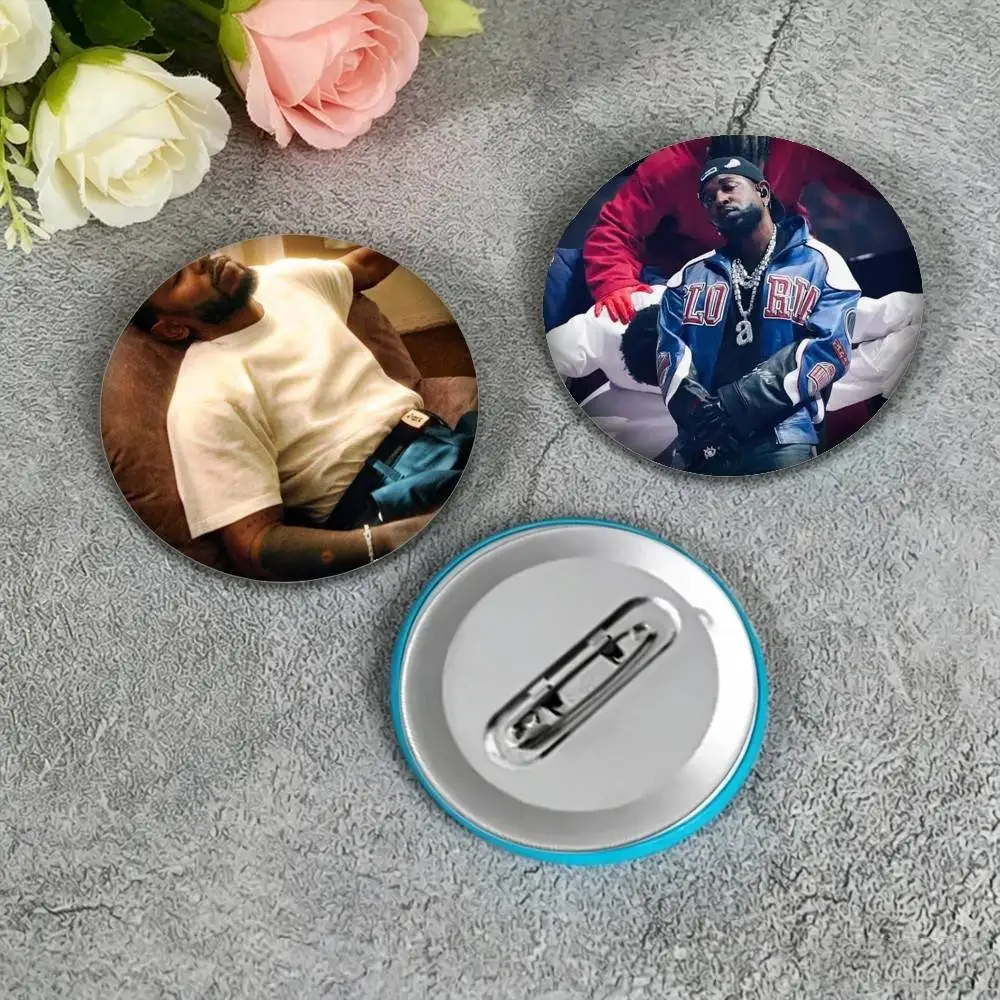 Rapper K-Kendrick Lamar 25 32 44 58 75mm Badges Personalized Round Brooches Pins Accessory Gift
