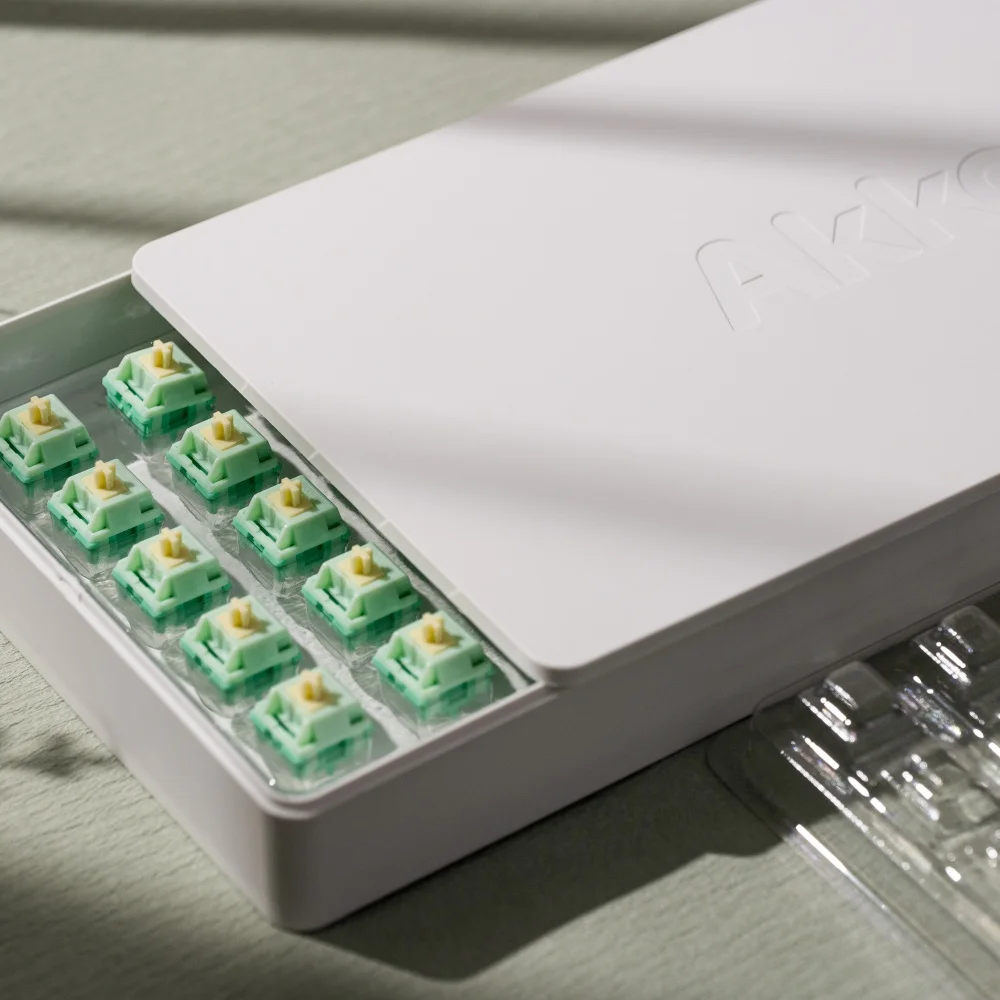 Akko Cilantro Switch 5 Pins 36gf Deep Clack Tactile Switch Factory Lubed متوافق مع لوحة المفاتيح الميكانيكية Cherry MX (45 قطعة)