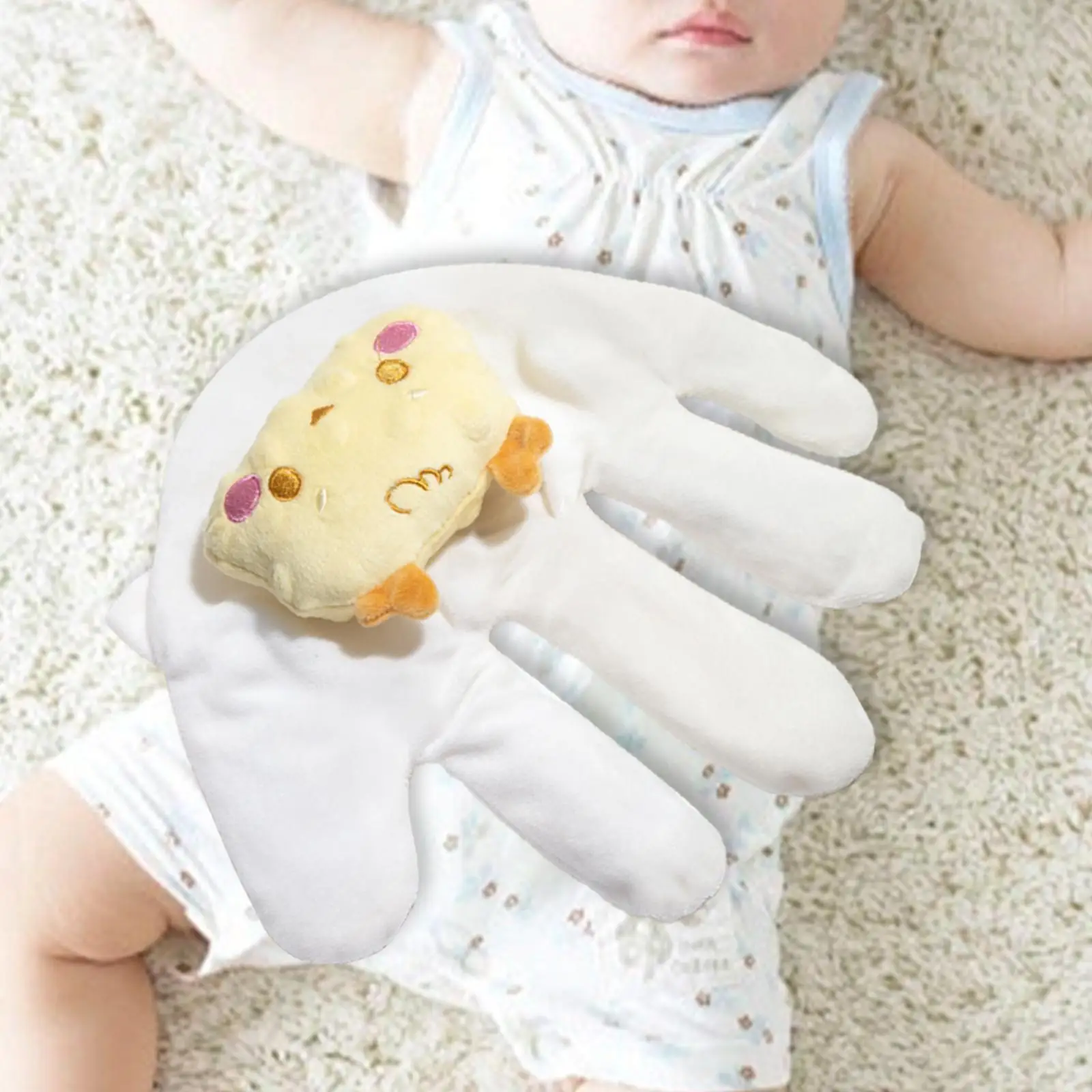 Baby Sleeping Palm Simulation Mother Palm Baby Sleep Automatic Beater for Infants Baby 1 2 3 Years Soft Soothing Hand Pillow